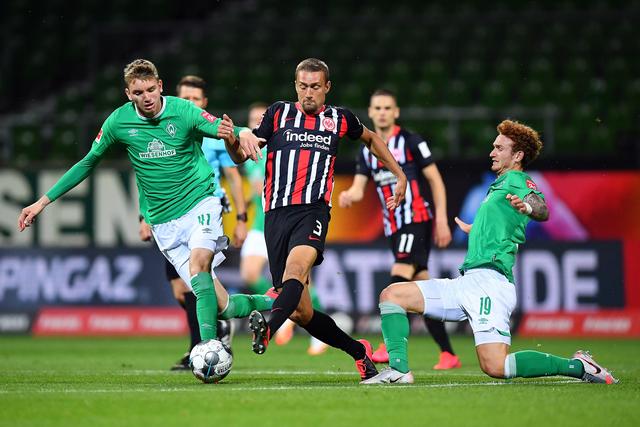 阿不都27+11赵睿首秀替补砍21分 新疆险胜江苏