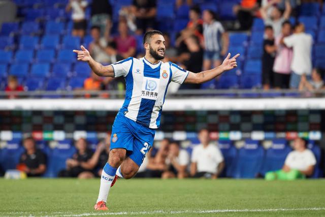 CBA夏联-吕俊虎21分青岛大胜首钢 范子铭11+8